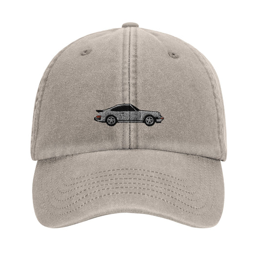 Casquette brodée Porsche 911 – histoire et hommage CoPilote Collection